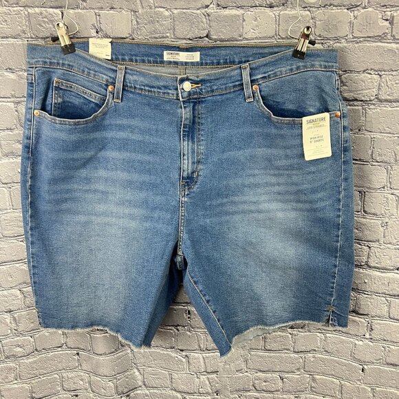 Levi's Signature Heritage High Rise Bermuda Short Womens Size 24 - Picture 1 of 10